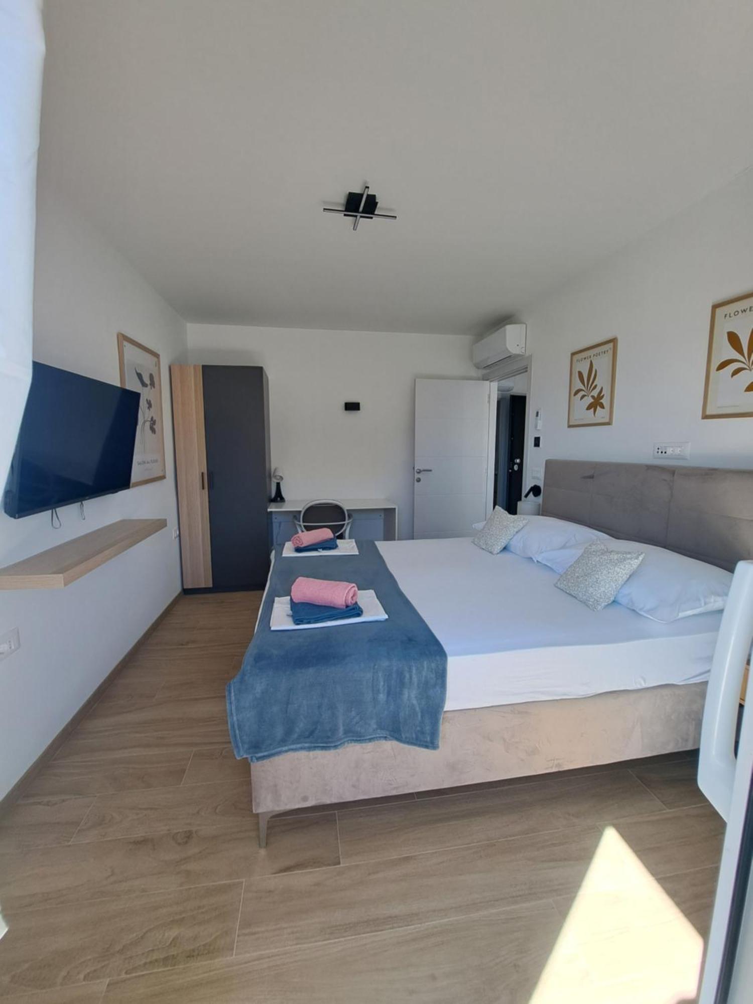 M&M Luxury Apartments Petrcane Eksteriør bilde